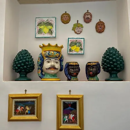 Papiro House
