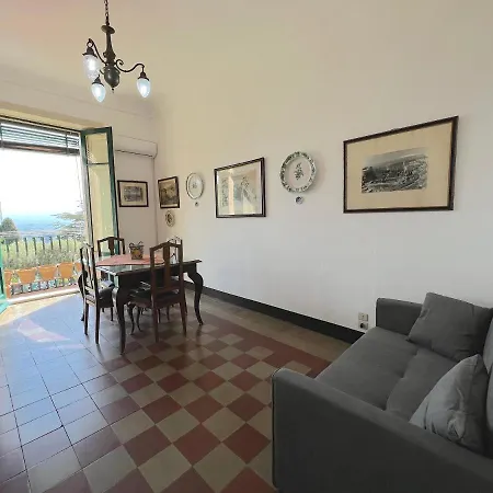 Apartment Papiro House *